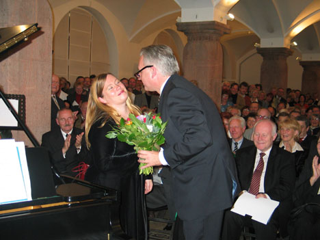 verwenden Sie die Pfeiltasten zum Bl�ttern